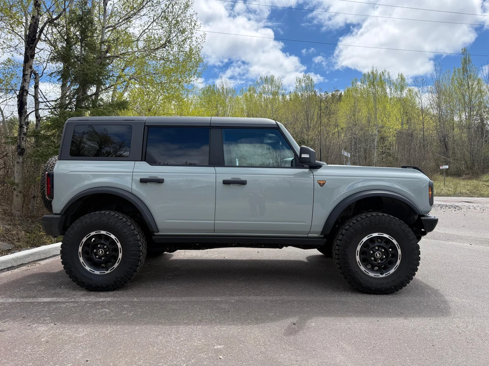 2023 Ford Bronco 6th Gen - Image 7 of 31