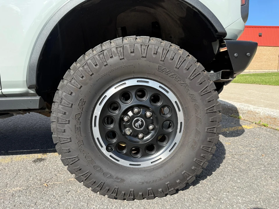 2023 Ford Bronco 6th Gen - Image 12 of 31