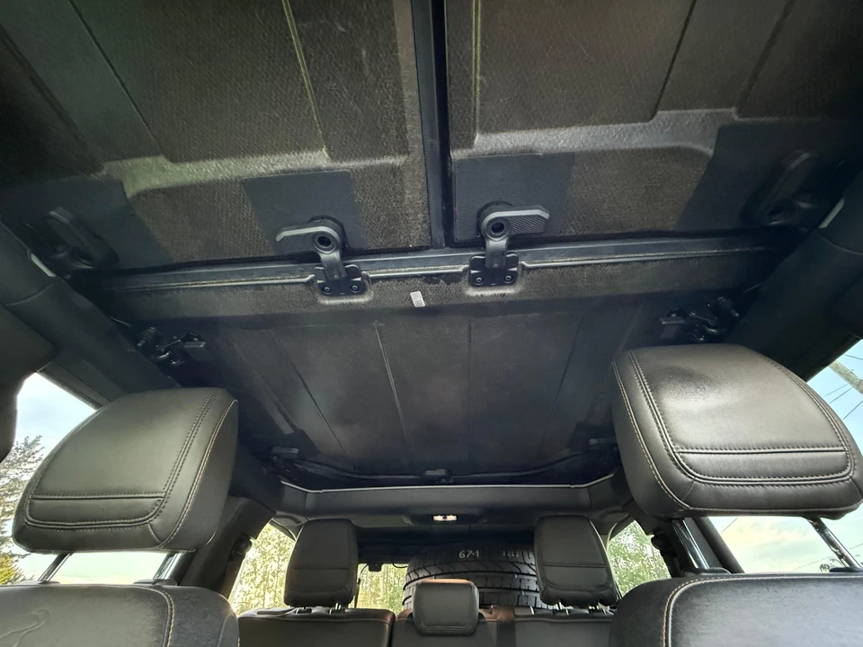 2023 Ford Bronco 6th Gen - Image 30 of 31