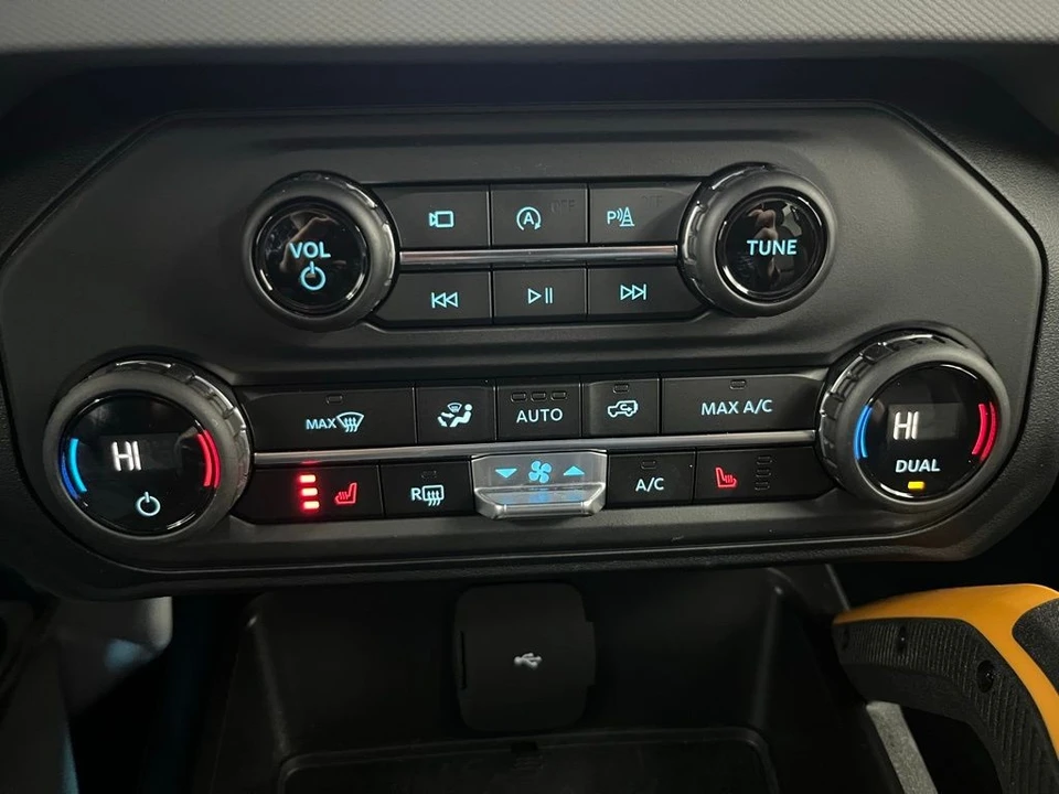 2023 Ford Bronco 6th Gen - Image 3 of 12
