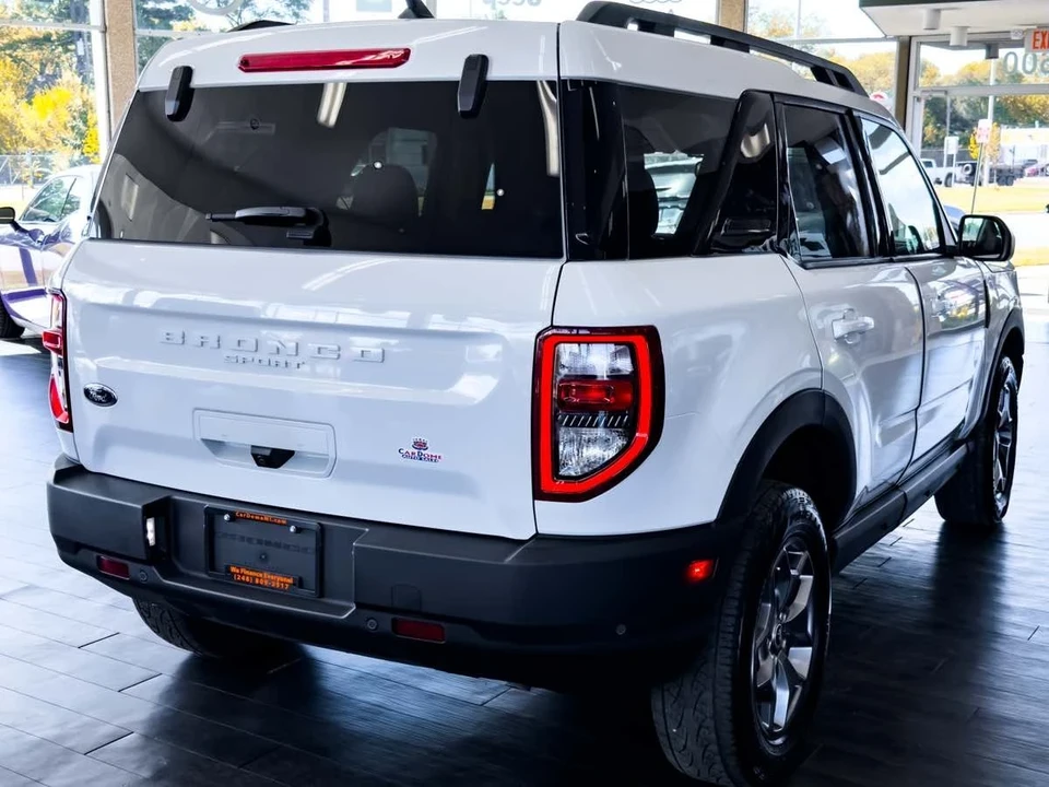 2023 Ford Bronco 6th Gen - Image 13 of 21