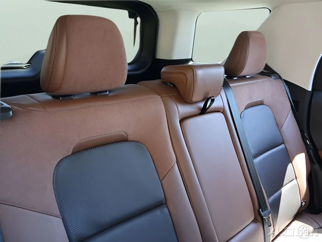 2023 Ford Bronco 6th Gen - Image 18 of 24