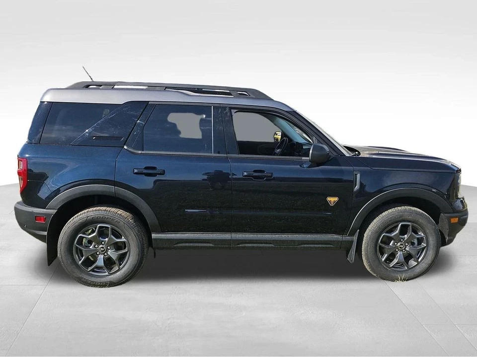 2023 Ford Bronco 6th Gen - Image 12 of 21