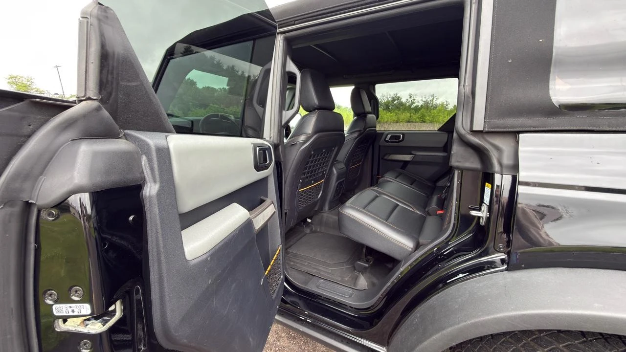 2023 Ford Bronco 6th Gen - Image 19 of 31