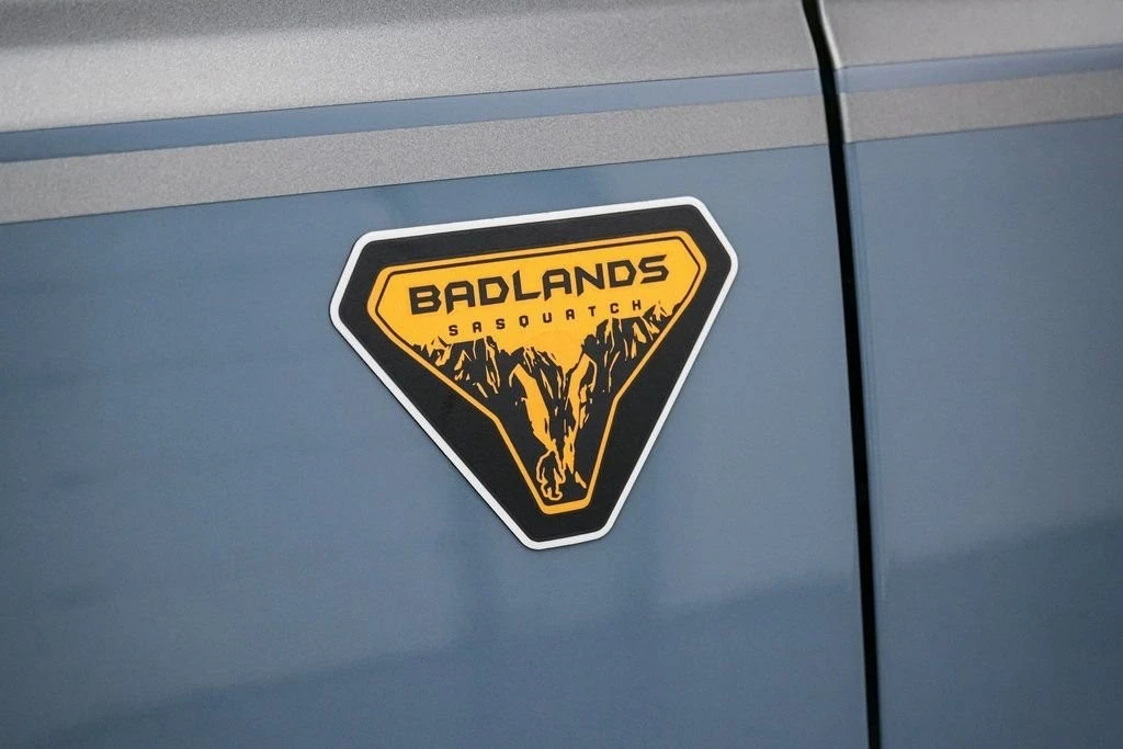 2023 Ford Bronco 6th Gen - Image 17 of 21