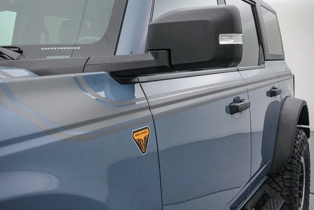 2023 Ford Bronco 6th Gen - Image 15 of 21
