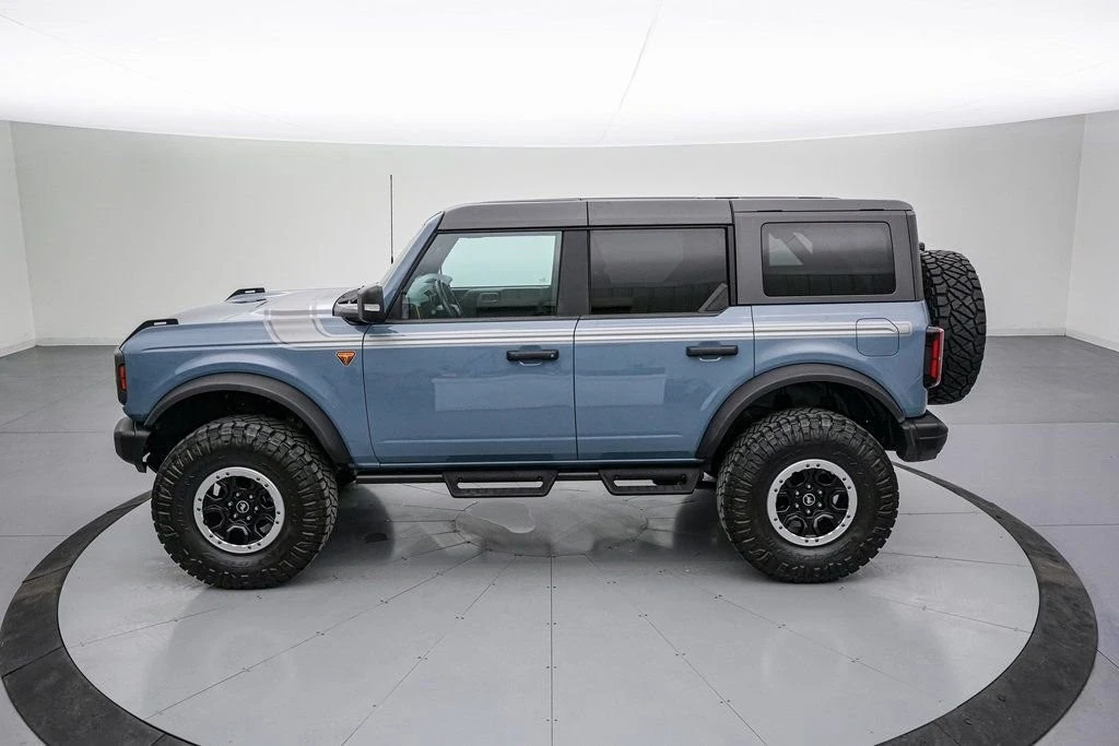2023 Ford Bronco 6th Gen - Image 8 of 21