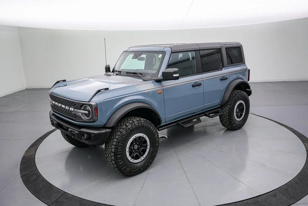 2023 Ford Bronco 6th Gen - Image 9 of 21
