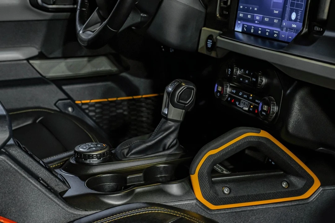2023 Ford Bronco 6th Gen - Image 30 of 31