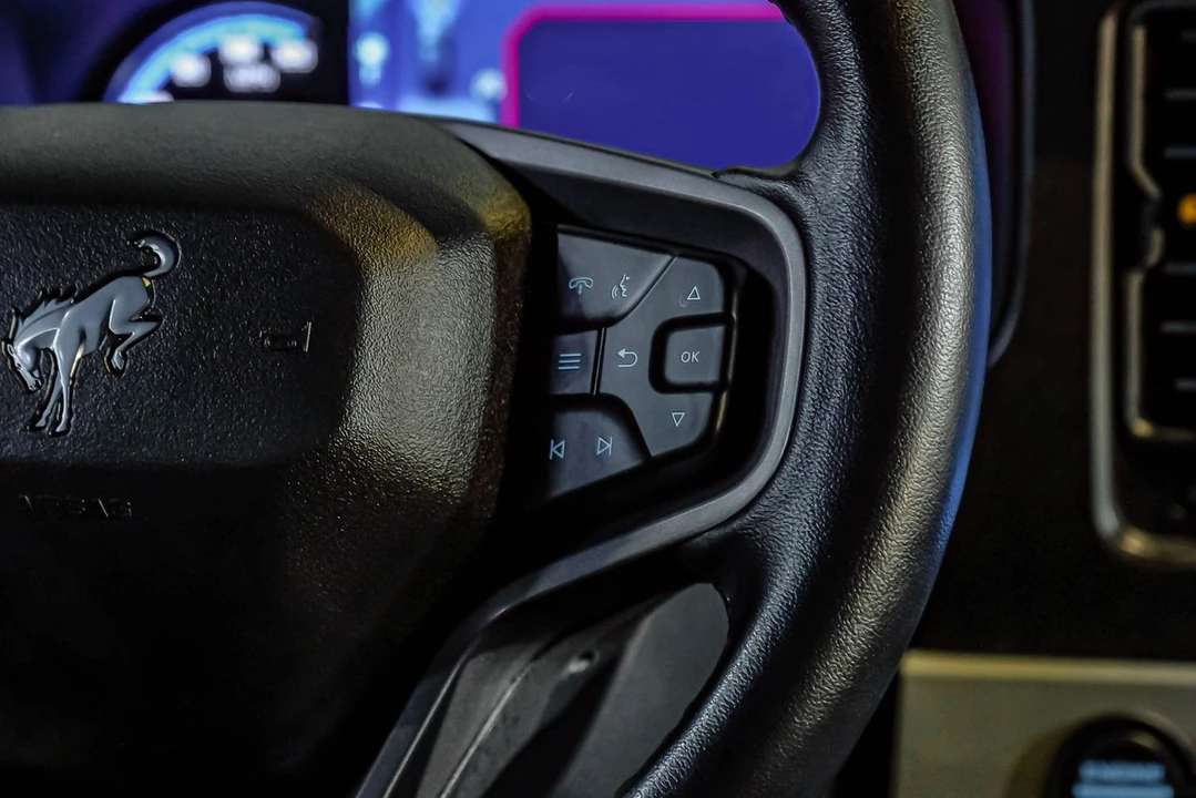 2023 Ford Bronco 6th Gen - Image 24 of 31