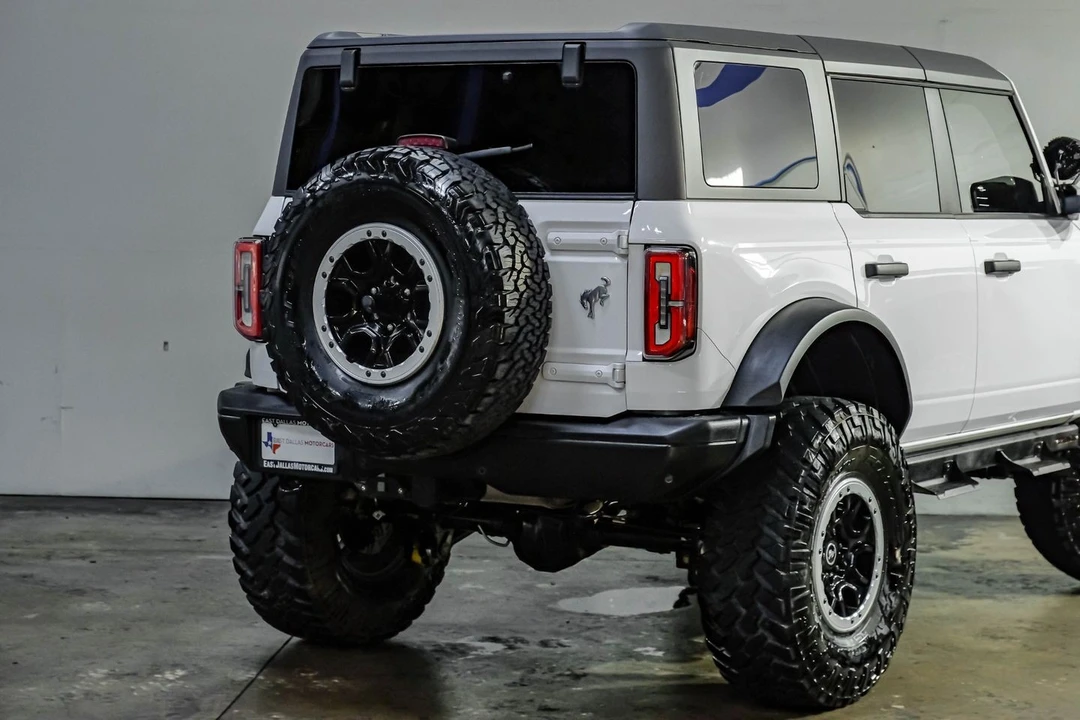 2023 Ford Bronco 6th Gen - Image 12 of 31