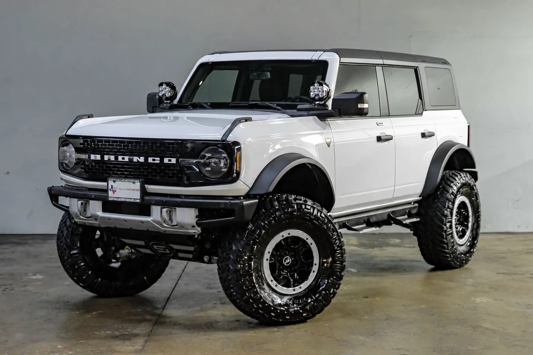 2023 Ford Bronco 6th Gen - Image 7 of 31