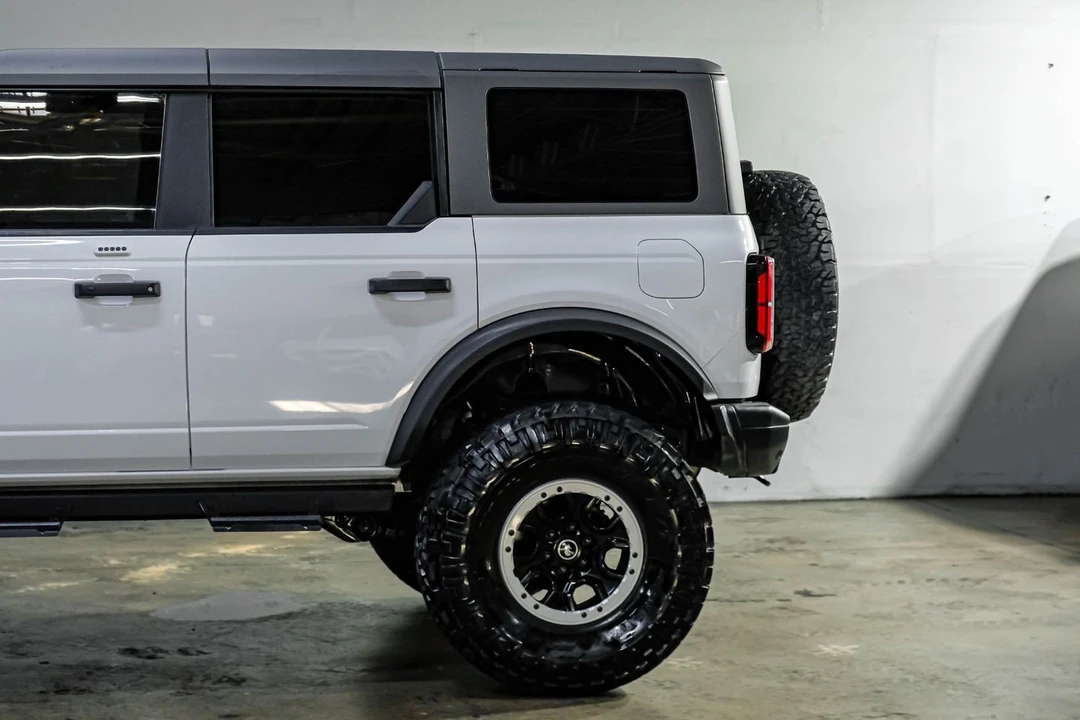 2023 Ford Bronco 6th Gen - Image 18 of 31