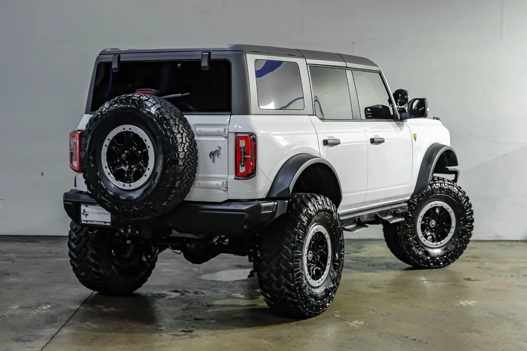 2023 Ford Bronco 6th Gen - Image 11 of 31