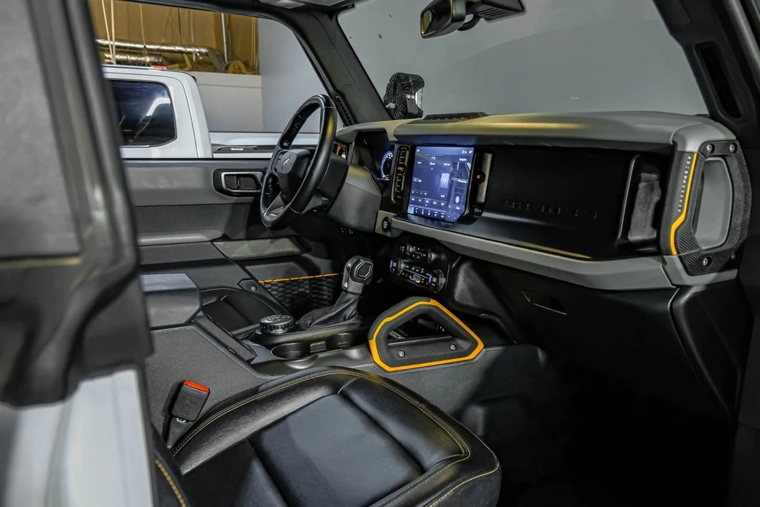 2023 Ford Bronco 6th Gen - Image 19 of 31