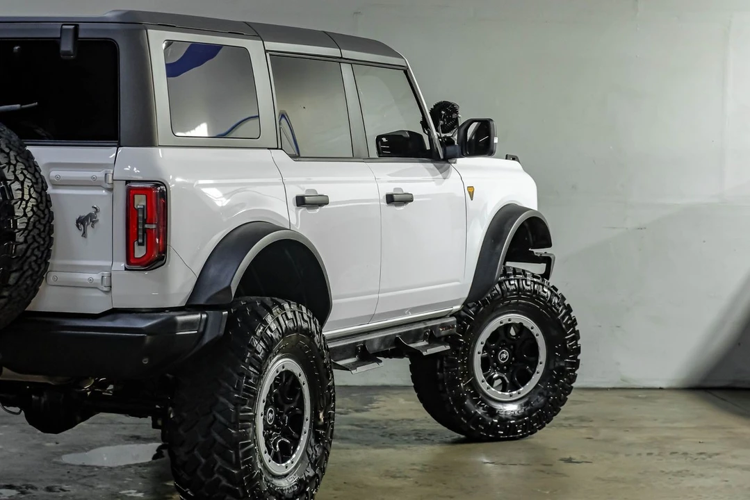 2023 Ford Bronco 6th Gen - Image 13 of 31