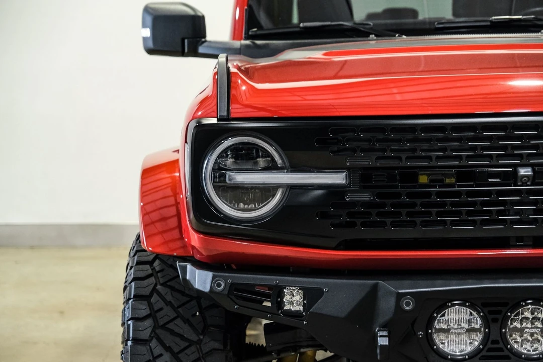 2023 Ford Bronco 6th Gen - Image 3 of 12