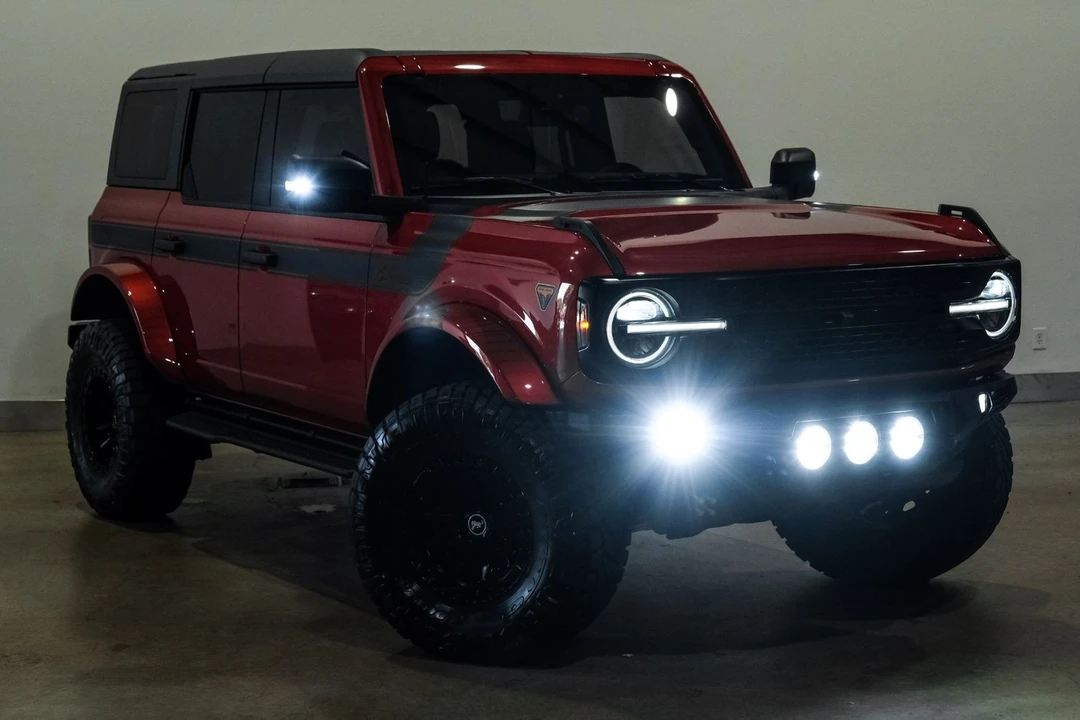 2023 Ford Bronco 6th Gen - Image 4 of 12
