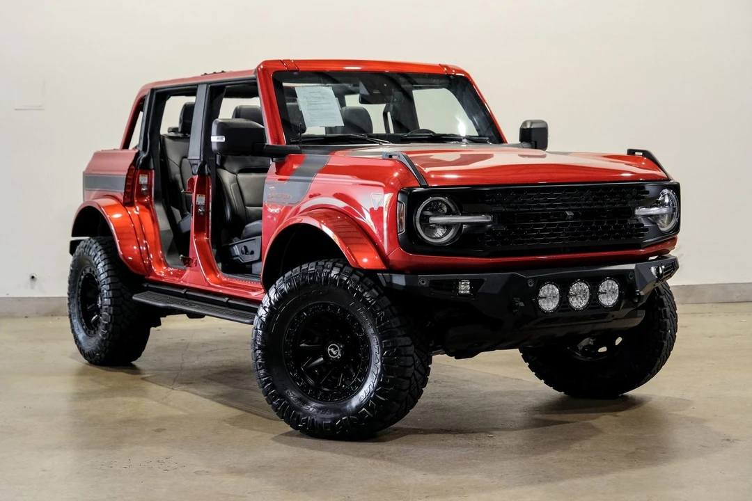 2023 Ford Bronco 6th Gen - Image 6 of 12