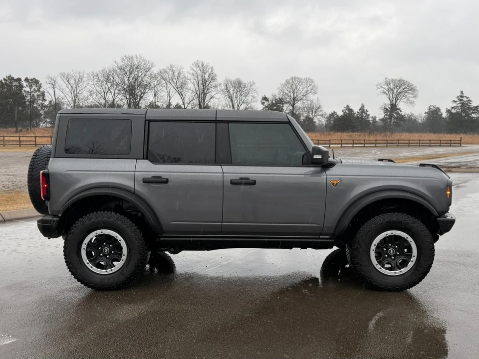 2023 Ford Bronco 6th Gen - Image 7 of 12