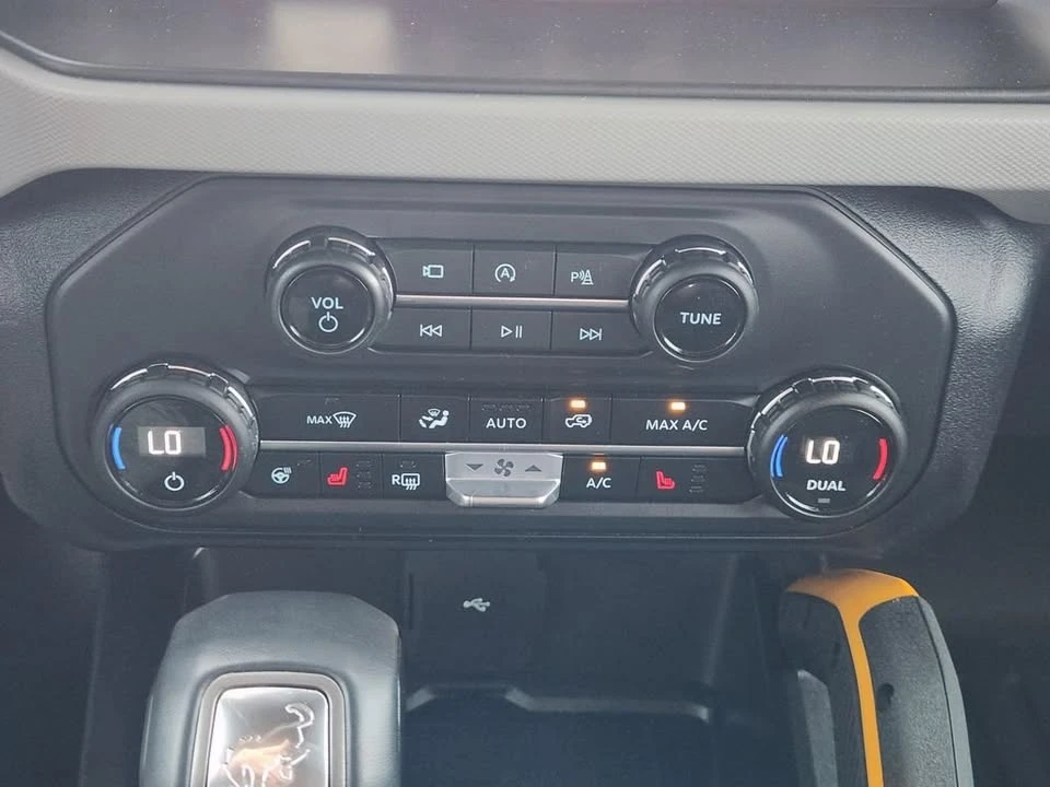 2023 Ford Bronco 6th Gen - Image 17 of 20