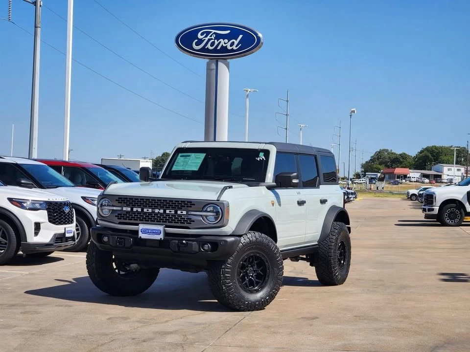 2023 Ford Bronco 6th Gen - Image 2 of 20