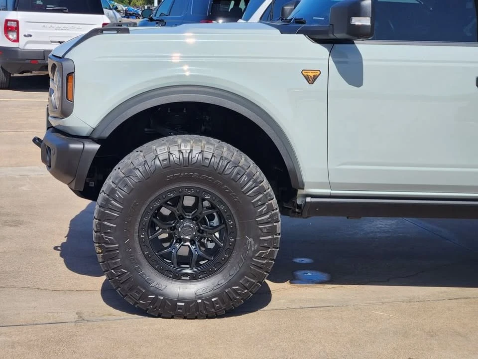 2023 Ford Bronco 6th Gen - Image 8 of 20