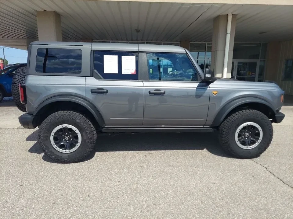 2023 Ford Bronco 6th Gen - Image 12 of 14