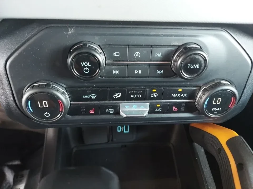 2023 Ford Bronco 6th Gen - Image 7 of 14
