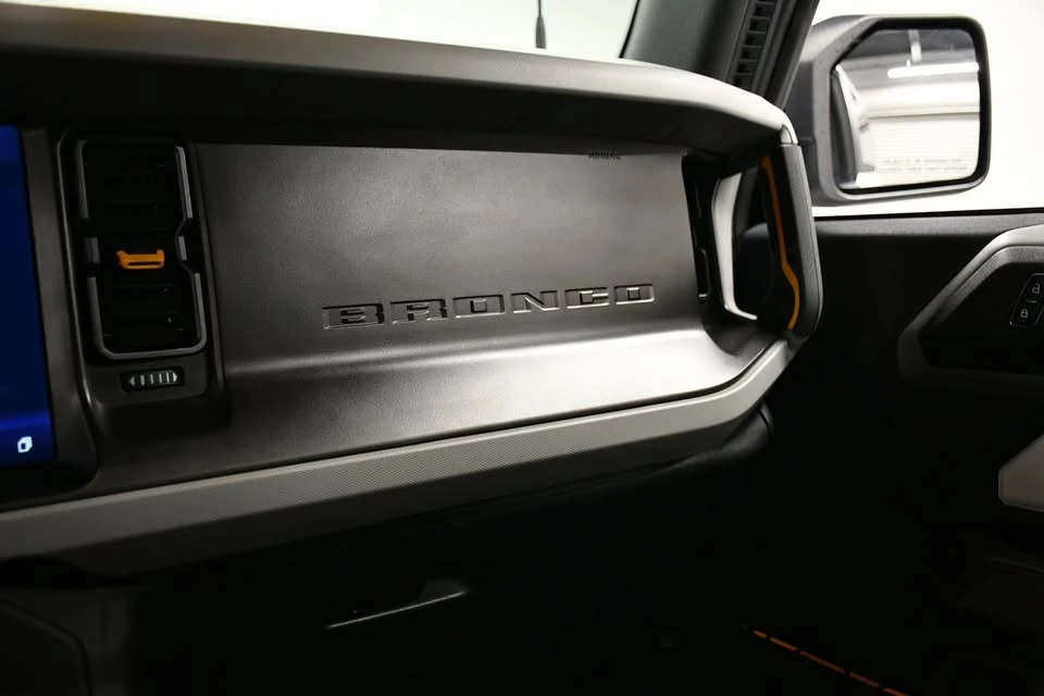 2023 Ford Bronco 6th Gen - Image 14 of 20