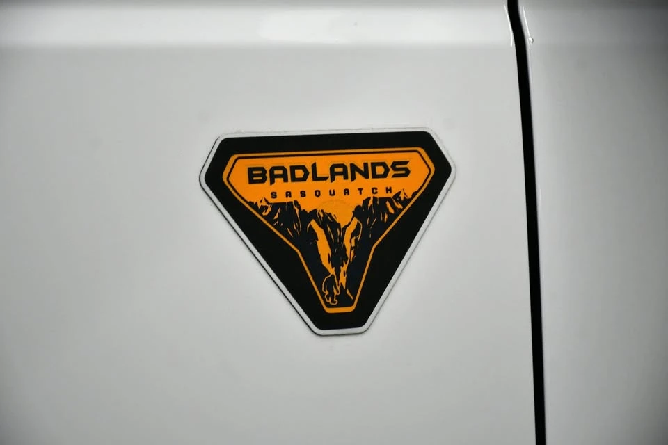 2023 Ford Bronco 6th Gen - Image 9 of 20