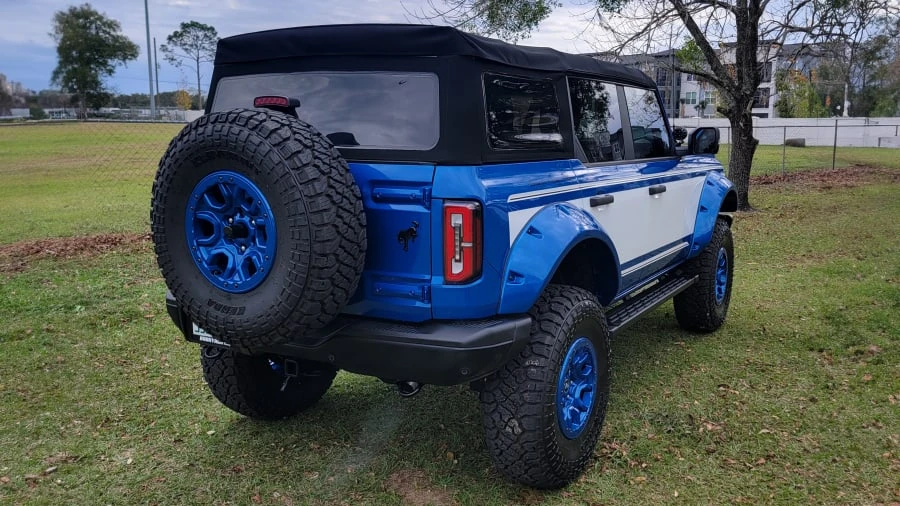 2023 Ford Bronco 6th Gen - Image 3 of 20