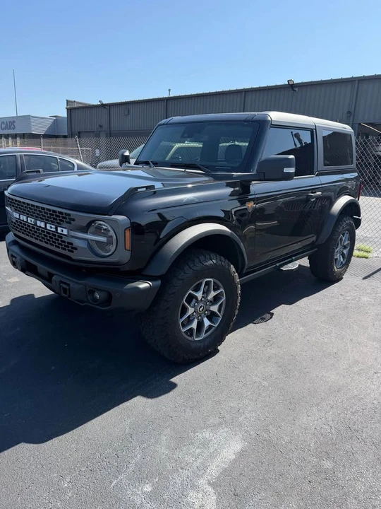 2023 Ford Bronco 6th Gen - Image 2 of 5