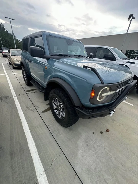 2023 Ford Bronco 6th Gen - Image 3 of 10