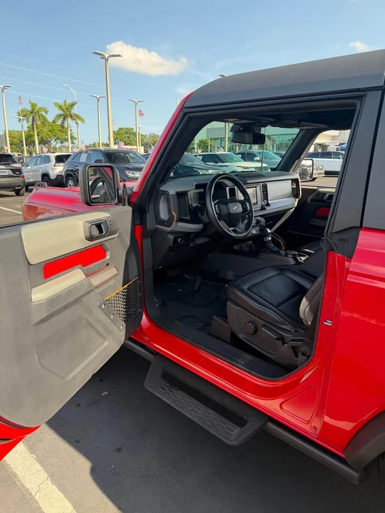 2023 Ford Bronco 6th Gen - Image 5 of 11