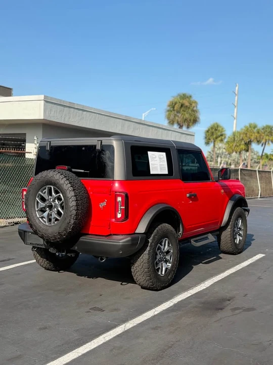2023 Ford Bronco 6th Gen - Image 2 of 11