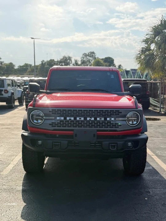 2023 Ford Bronco 6th Gen - Image 3 of 11
