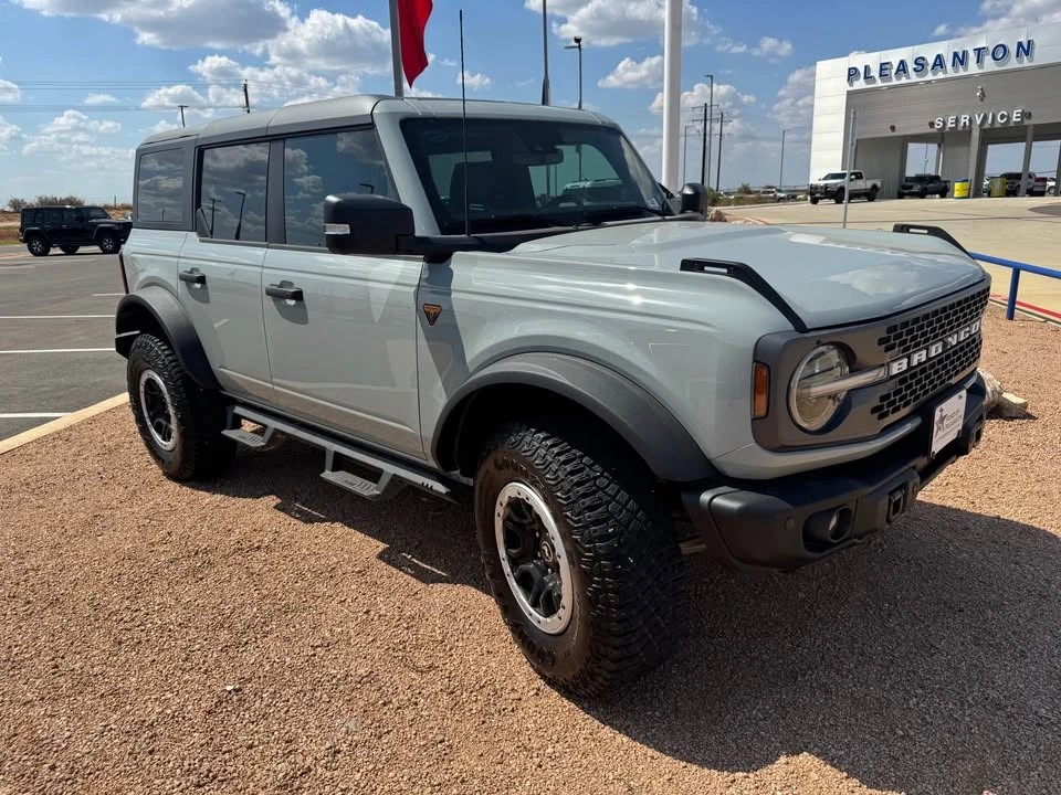 2023 Ford Bronco Sport - Image 3 of 20