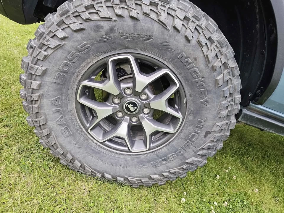 2023 Ford Bronco 6th Gen - Image 16 of 17