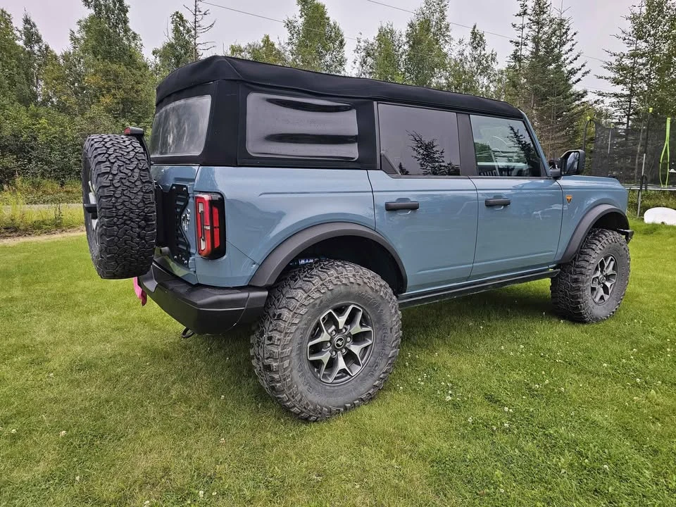 2023 Ford Bronco 6th Gen - Image 13 of 17