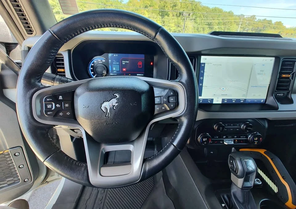 2023 Ford Bronco 6th Gen - Image 8 of 13