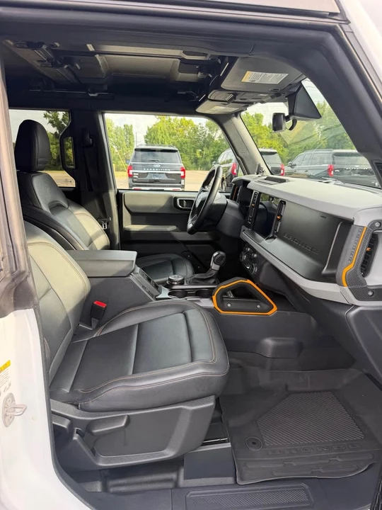 2023 Ford Bronco 6th Gen - Image 10 of 10