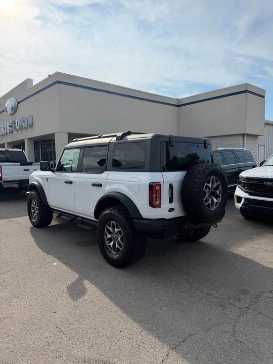 2023 Ford Bronco 6th Gen - Image 2 of 10