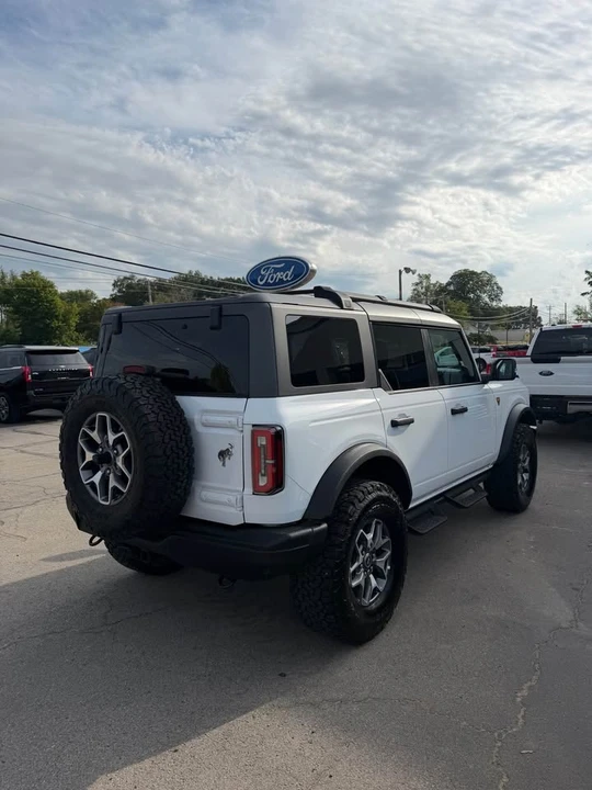 2023 Ford Bronco 6th Gen - Image 3 of 10