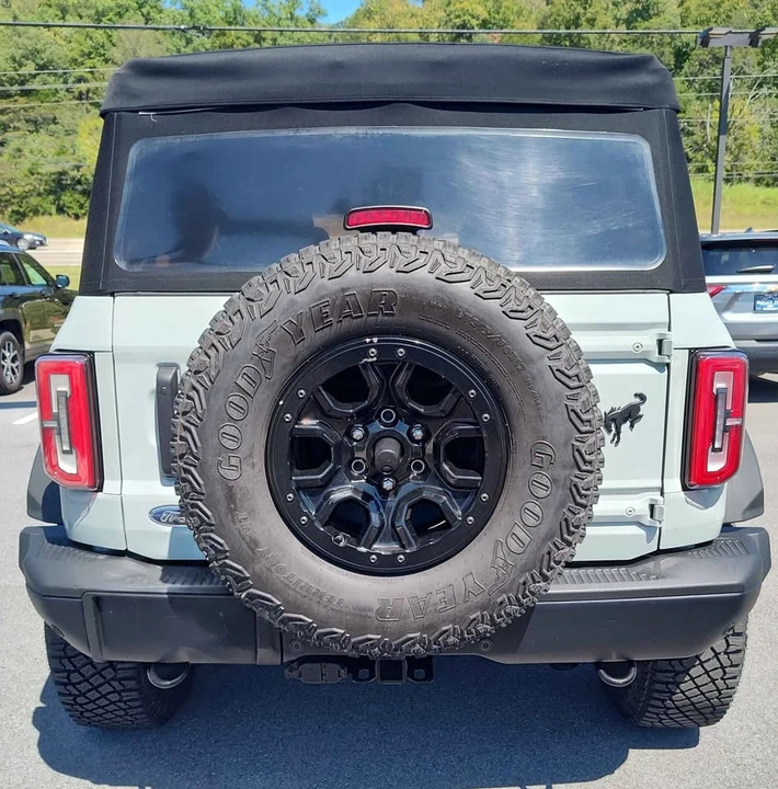 2023 Ford Bronco 6th Gen - Image 3 of 13