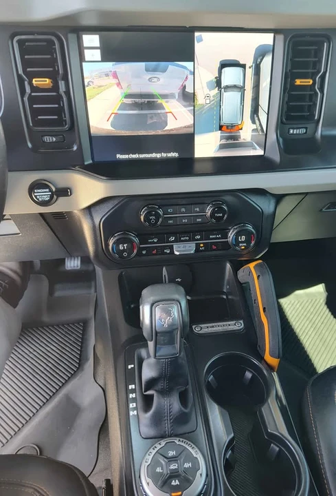 2023 Ford Bronco 6th Gen - Image 9 of 13