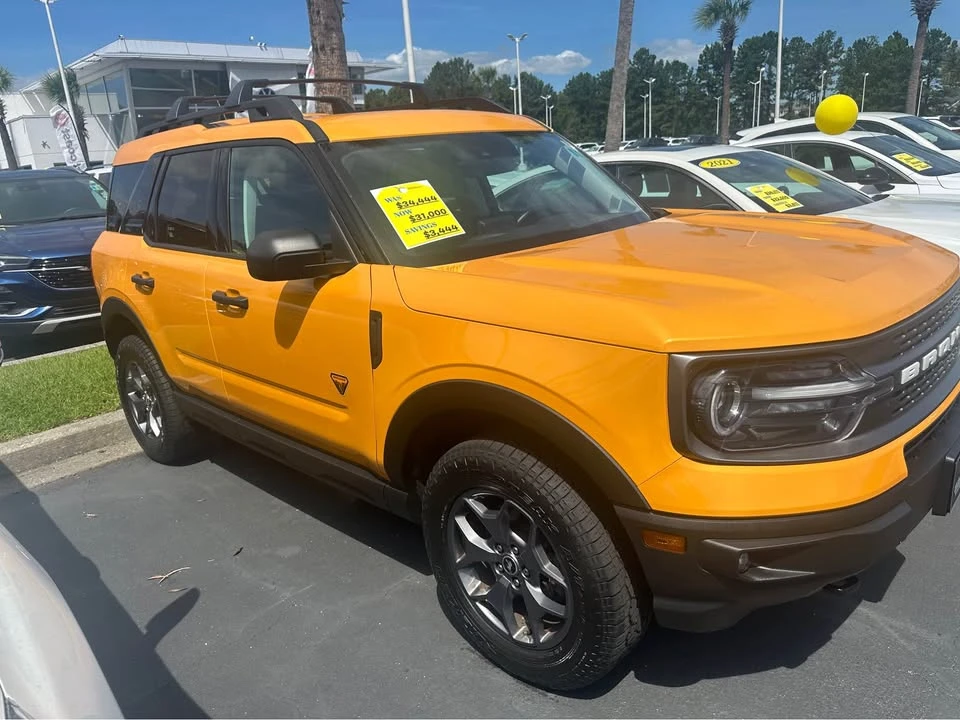 2023 Ford Bronco 6th Gen - Image 2 of 6