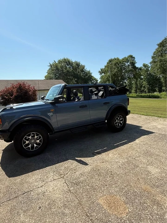 2023 Ford Bronco 6th Gen - Image 12 of 13