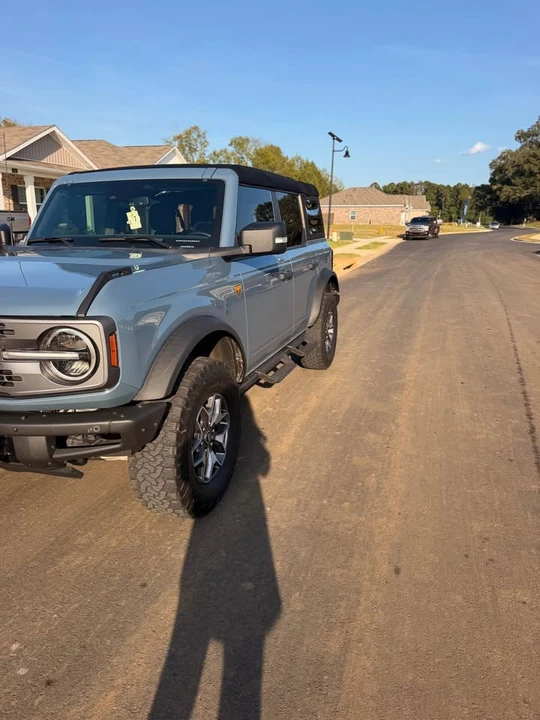 2023 Ford Bronco 6th Gen - Image 2 of 13