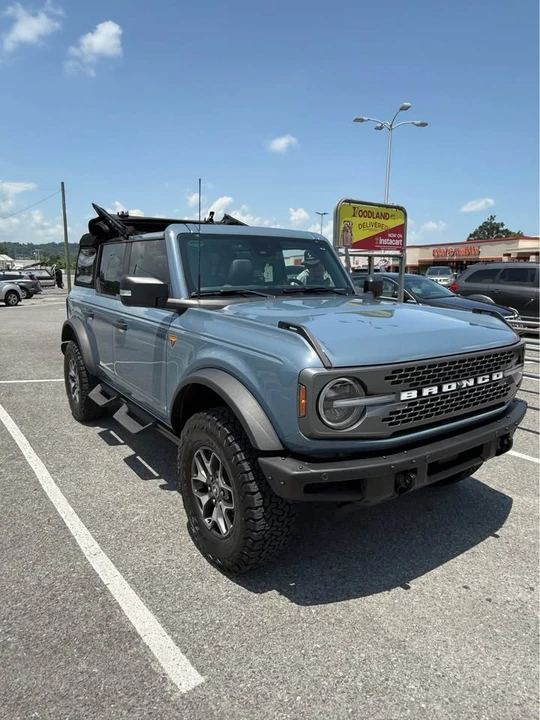 2023 Ford Bronco 6th Gen - Image 11 of 13